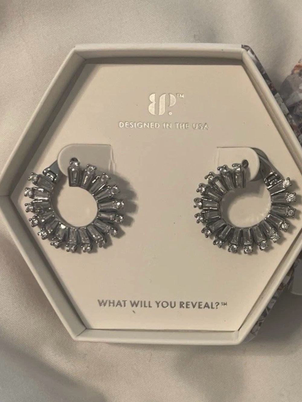 Ring Bomb Party RBP7423 Unique & Timeless Hematite Plated CZ Hoop Earrings